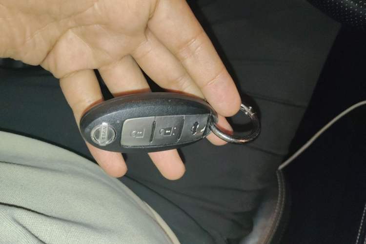Used Nissan Teana 2021 2.0L XL Upper AD1 Smart Drive & Navigation Edition Vehicle Key