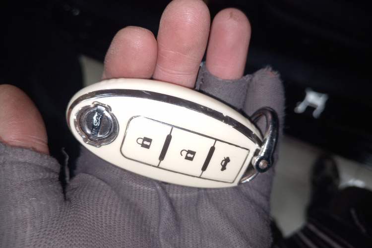 Used Nissan Teana 2021 2.0L XL Upper AD1 Smart Drive & Navigation Edition Vehicle Key