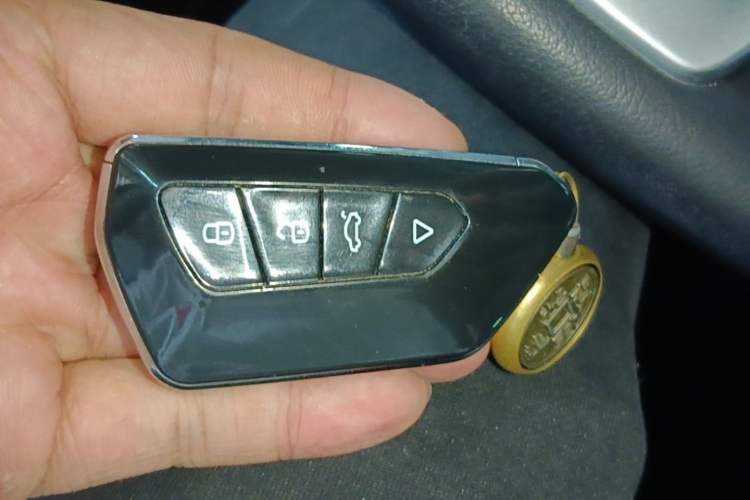 Used Nissan Teana 2021 2.0L XL Comfort Edition Vehicle Key