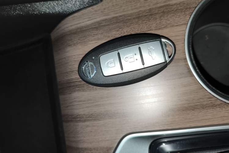 Used Nissan Teana 2021 2.0L XL Upper AD1 Smart Drive & Navigation Edition Vehicle Key