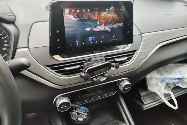 Used Nissan Teana 2021 2.0T XL Upper AD1 Smart Navigation Edition Audio And AC Panel
