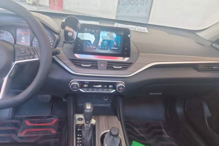 Used Nissan Teana 2021 2.0L XL Comfort Edition Audio And AC Panel