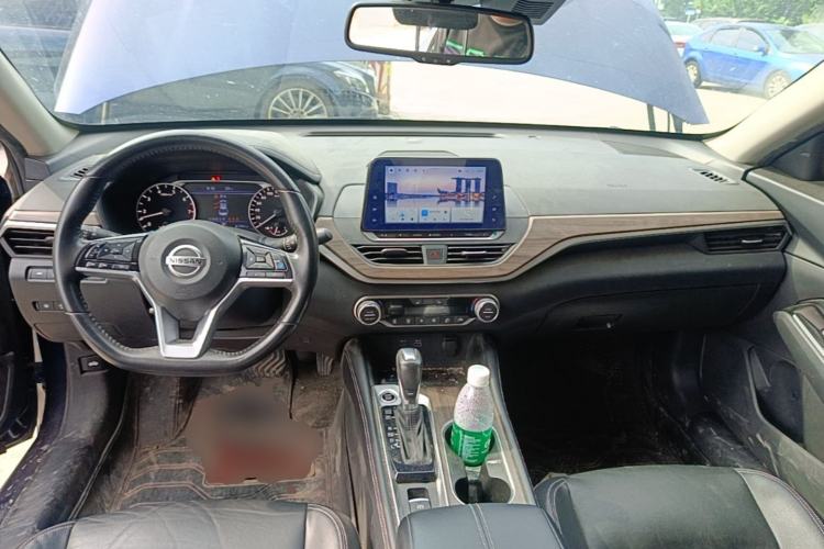 Used Nissan Teana 2021 2.0L XL Upper AD1 Smart Drive & Navigation Edition Center Console