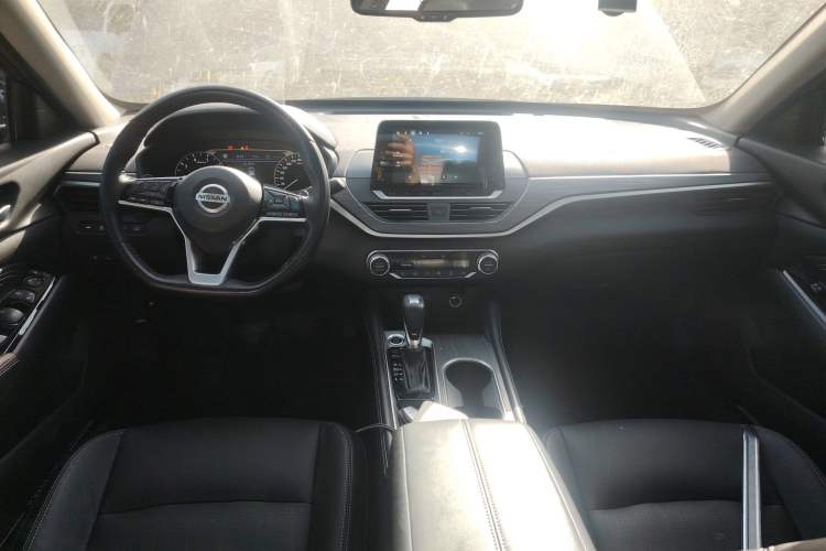 Used Nissan Teana 2021 2.0T XL Upper AD1 Smart Navigation Edition Center Console