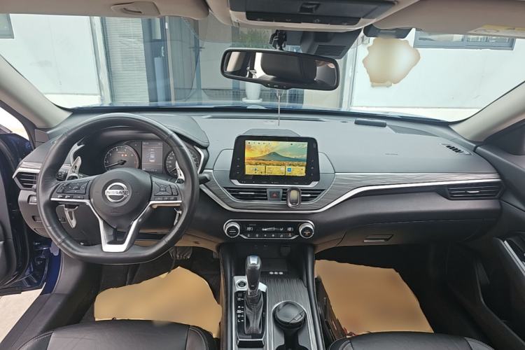 Used Nissan Teana 2021 2.0T XL Smart Upgrade Edition Center Console