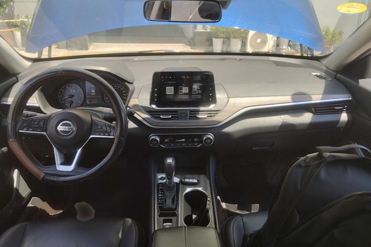 Used Nissan Teana 2021 2.0L XL Comfort Edition Center Console
