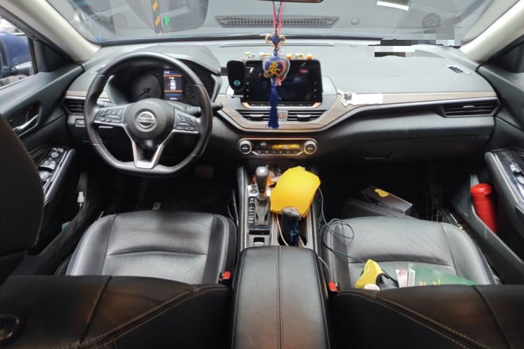 Used Nissan Teana 2021 2.0L XL Comfort Edition Center Console