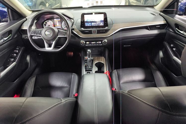 Used Nissan Teana 2021 2.0L XL Comfort Edition Center Console