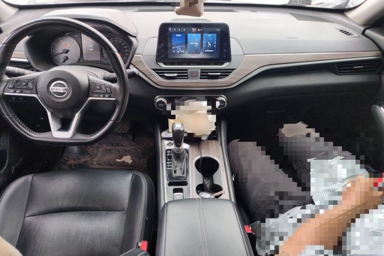 Used Nissan Teana 2021 2.0L XL Comfort Edition Center Console