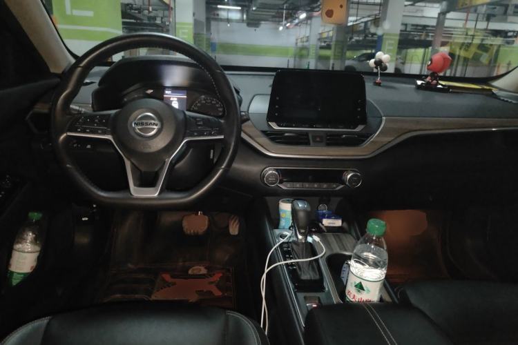 Used Nissan Teana 2021 2.0L XL Comfort Edition Center Console