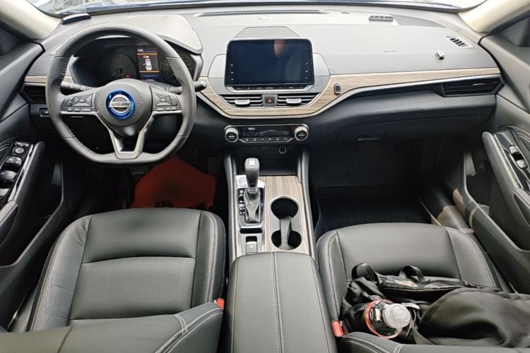 Used Nissan Teana 2021 2.0L XL Comfort Edition Center Console