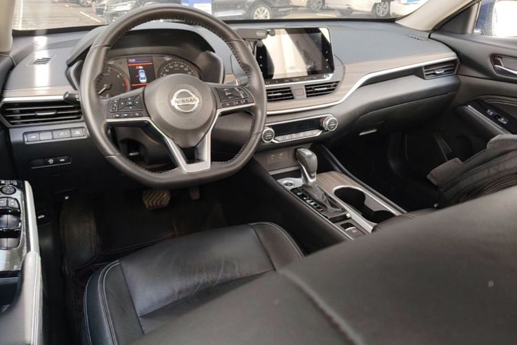 Used Nissan Teana 2021 2.0L XL Comfort Edition Center Console