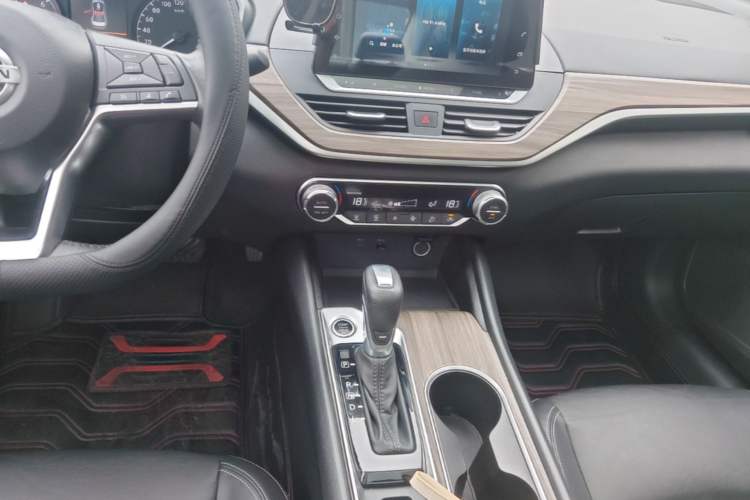 Used Nissan Teana 2021 2.0L XL Comfort Edition Gear Lever