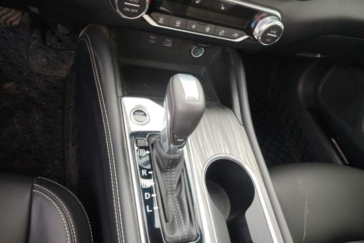 Used Nissan Teana 2021 2.0T XL Upper AD1 Smart Navigation Edition Gear Lever