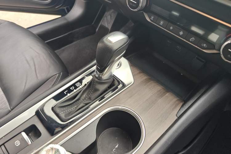 Used Nissan Teana 2021 2.0L XL Comfort Edition Gear Lever