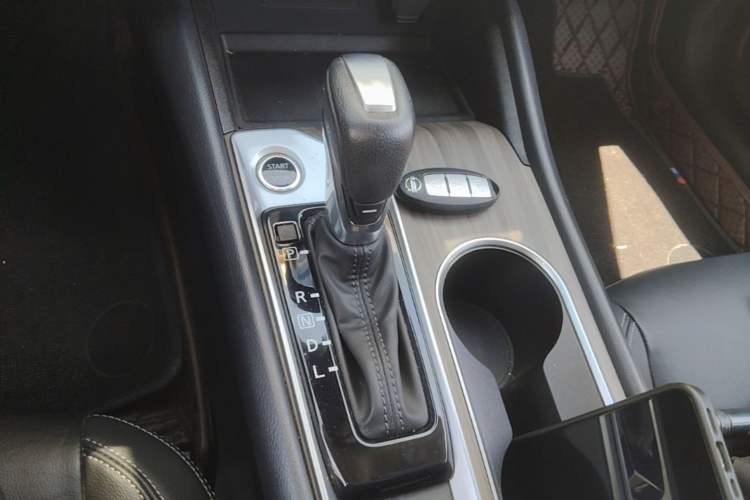 Used Nissan Teana 2021 2.0L XL Comfort Edition Gear Lever