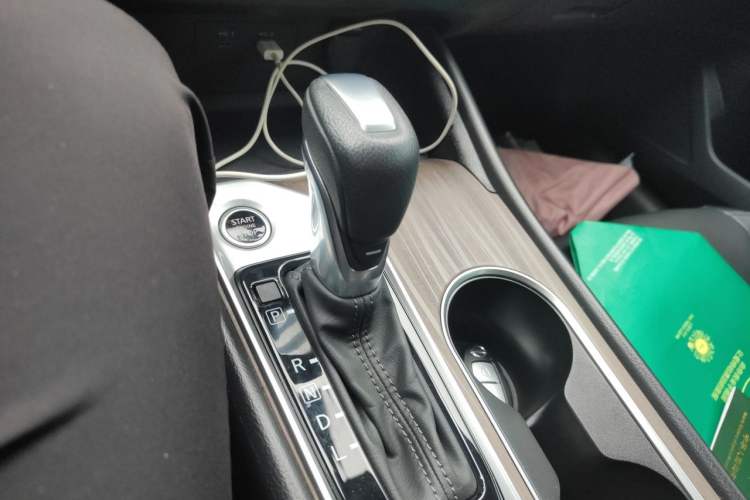 Used Nissan Teana 2021 2.0L XL Comfort Edition Gear Lever