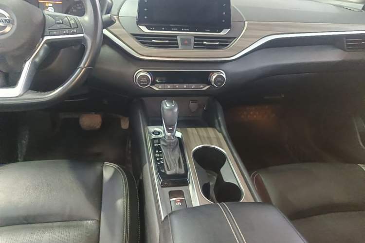 Used Nissan Teana 2021 2.0L XL Comfort Edition Gear Lever