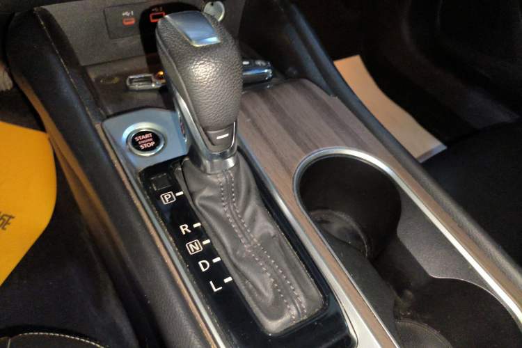 Used Nissan Teana 2021 2.0L XL Comfort Edition Gear Lever