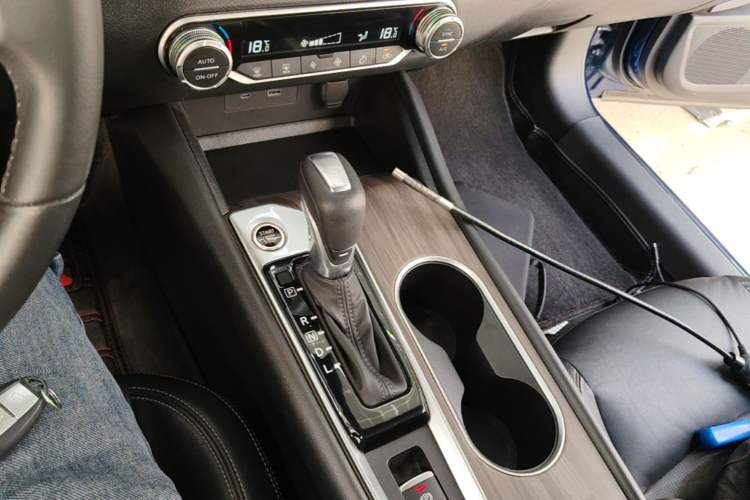 Used Nissan Teana 2021 2.0L XL Comfort Edition Gear Lever