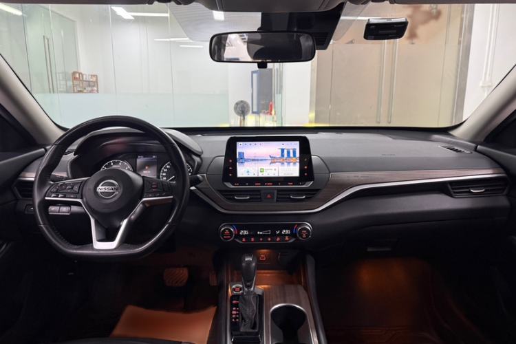 Used Nissan Teana 2021 2.0L XL Comfort Edition Interior 2