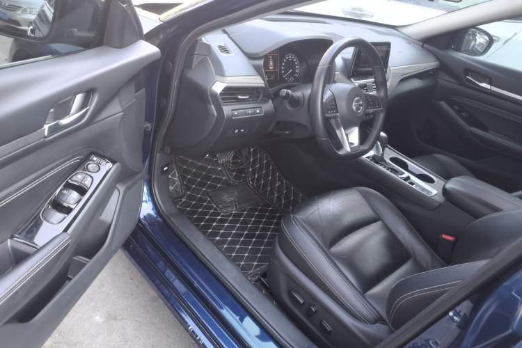 Used Nissan Teana 2021 2.0L XL Comfort Edition Interior 3