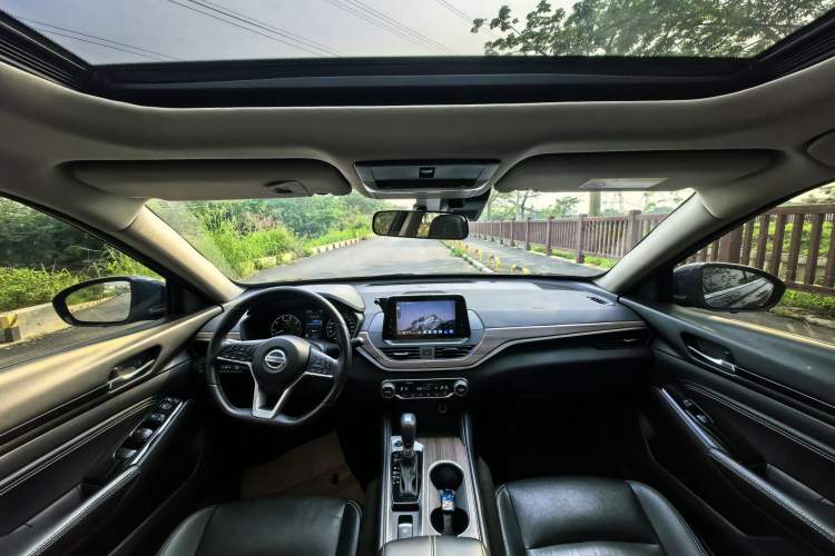 Used Nissan Teana 2021 2.0L XL Comfort Edition Interior 4