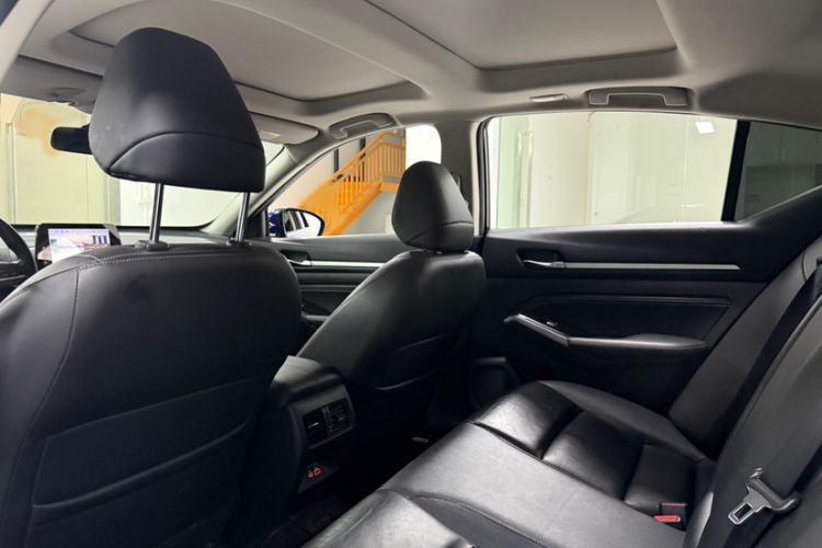 Used Nissan Teana 2021 2.0L XL Comfort Edition Interior 6