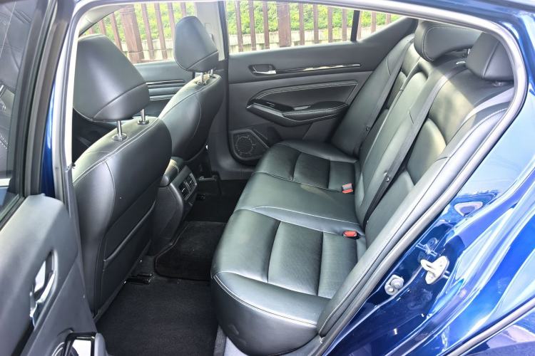 Used Nissan Teana 2021 2.0L XL Comfort Edition Interior 9