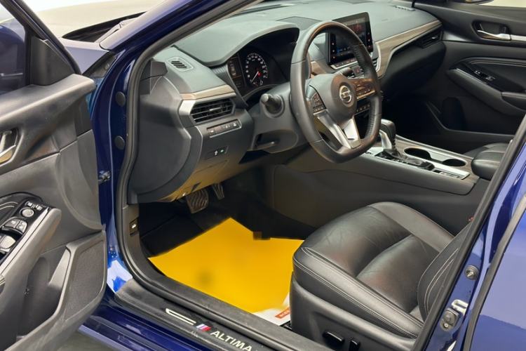 Used Nissan Teana 2021 2.0L XL Comfort Edition Left Front Seat