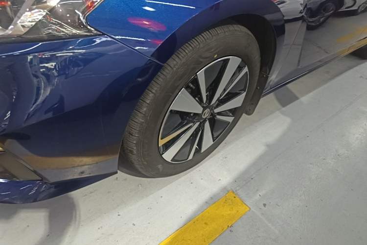 Used Nissan Teana 2021 2.0L XL Comfort Edition Left Front Wheel Hub