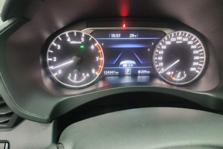 Used Nissan Teana 2021 2.0T XL Upper AD1 Smart Navigation Edition Odometer Close Up