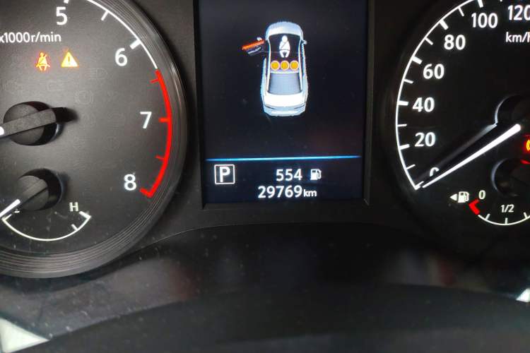 Used Nissan Teana 2021 2.0L XL Comfort Edition Odometer Close Up