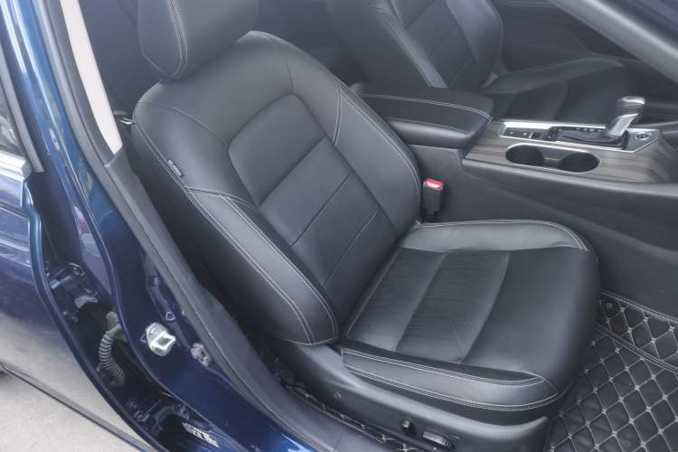 Used Nissan Teana 2021 2.0L XL Comfort Edition Right Front Seat