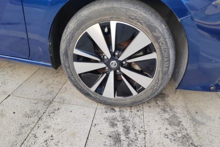 Used Nissan Teana 2021 2.0L XL Comfort Edition Right Front Wheel Hub