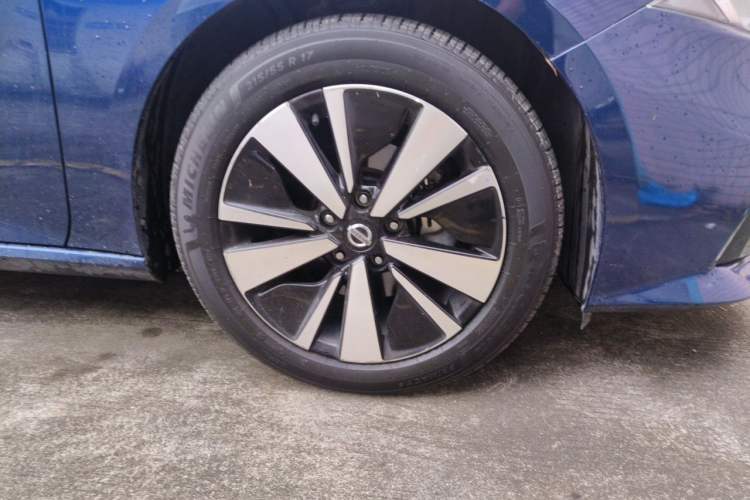 Used Nissan Teana 2021 2.0L XL Upper AD1 Smart Drive & Navigation Edition Right Front Wheel Hub