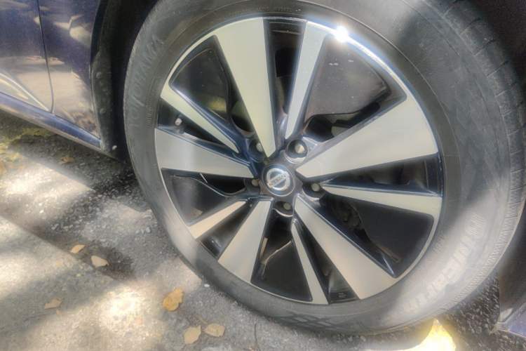 Used Nissan Teana 2021 2.0L XL Comfort Edition Right Front Wheel Hub