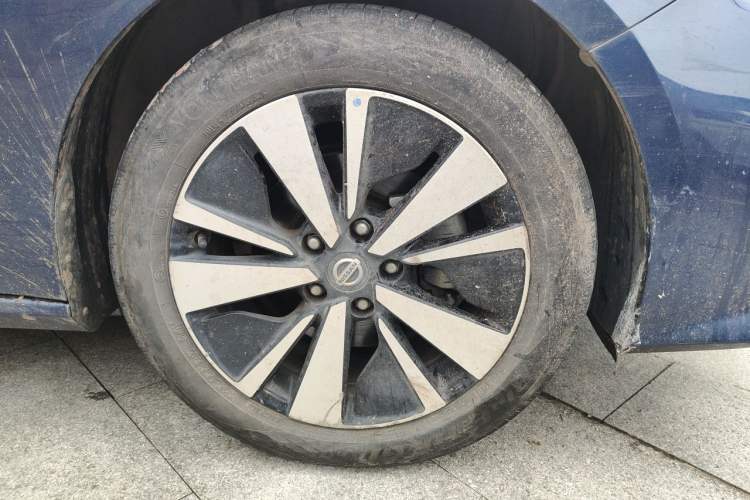 Used Nissan Teana 2021 2.0L XL Comfort Edition Right Front Wheel Hub