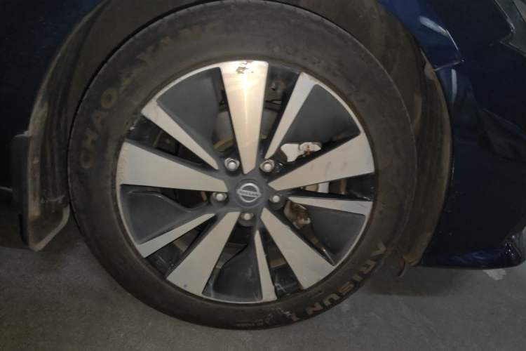 Used Nissan Teana 2021 2.0L XL Comfort Edition Right Front Wheel Hub