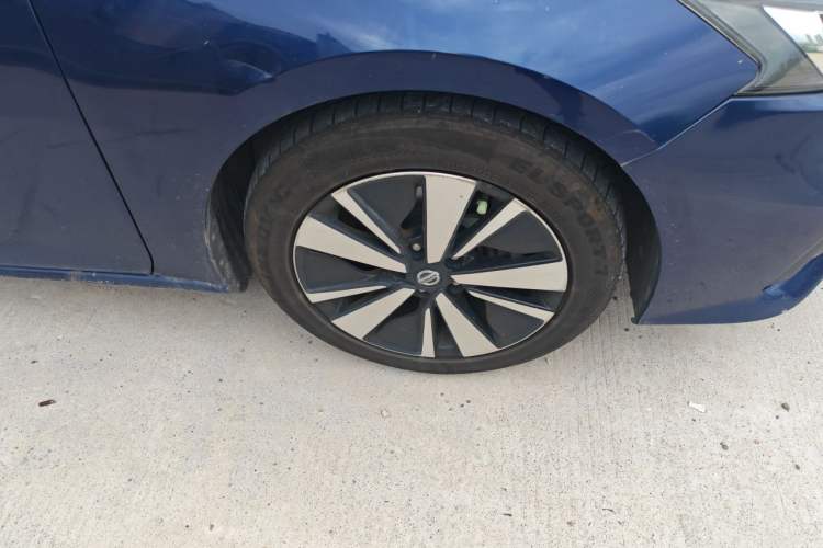 Used Nissan Teana 2021 2.0L XL Comfort Edition Right Front Wheel Hub