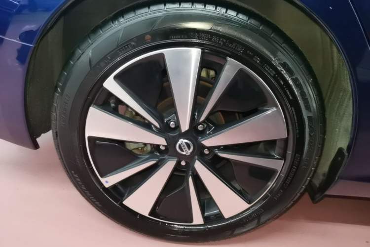 Used Nissan Teana 2021 2.0L XL Comfort Edition Right Rear Wheel Hub