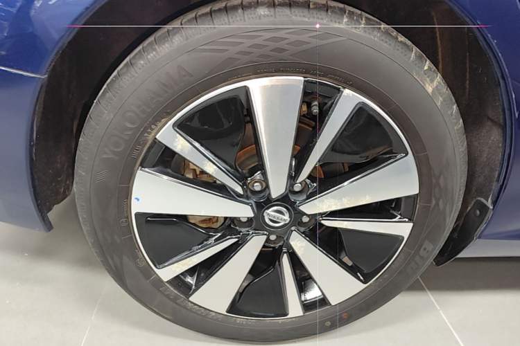 Used Nissan Teana 2021 2.0L XL Comfort Edition Right Rear Wheel Hub