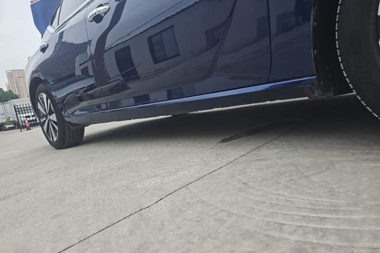 Used Nissan Teana 2021 2.0T XL Smart Upgrade Edition Right Side Sill