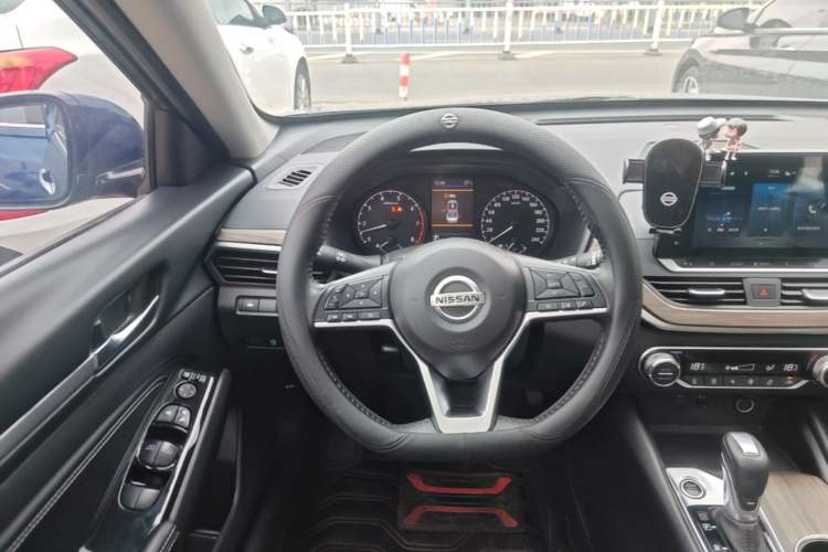 Used Nissan Teana 2021 2.0L XL Comfort Edition Steering Wheel