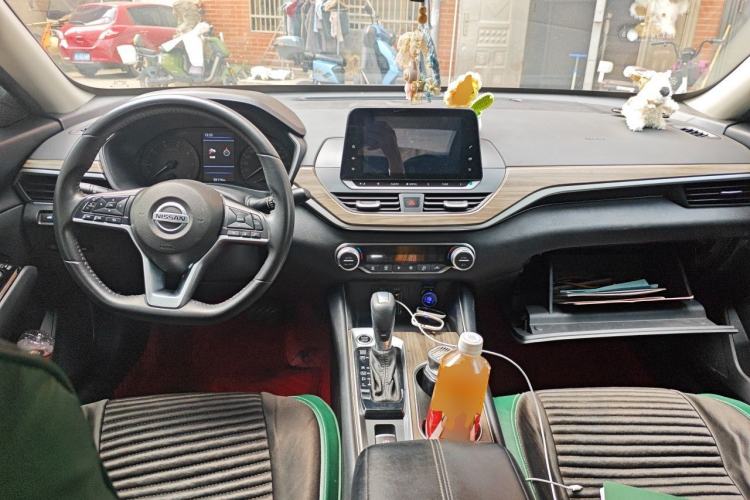 Used Nissan Teana 2021 2.0L XL Comfort Edition Center Console