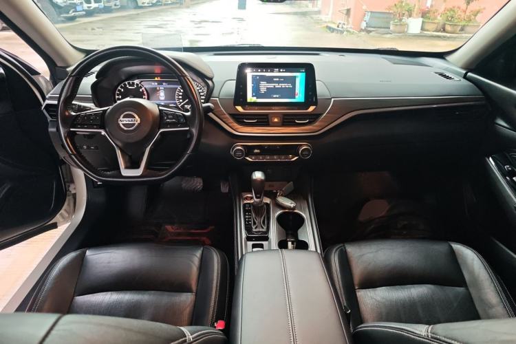 Used Nissan Teana 2021 2.0T XL Upper AD1 Smart Navigation Edition Center Console