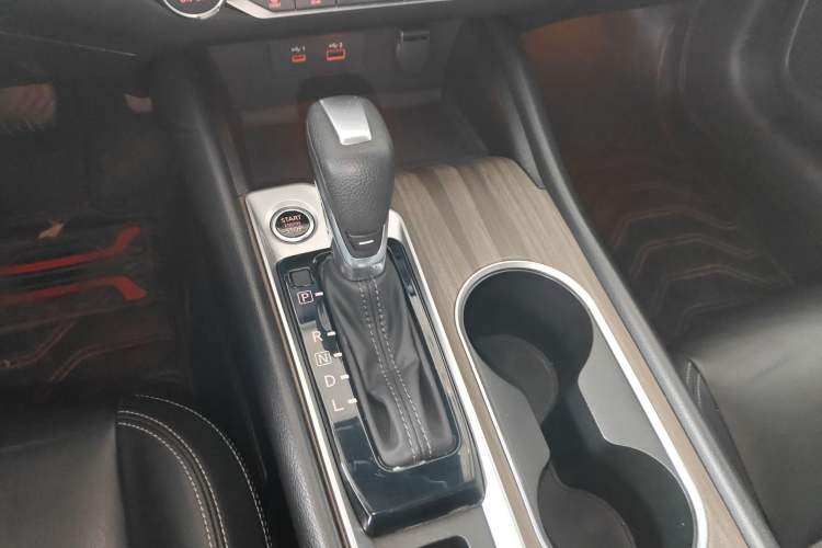 Used Nissan Teana 2021 2.0L XL Comfort Edition Gear Lever