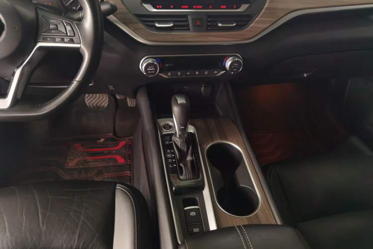 Used Nissan Teana 2021 2.0L XL Comfort Edition Gear Lever