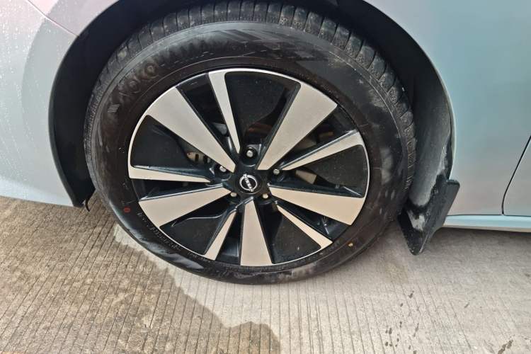 Used Nissan Teana 2021 2.0T XL Upper AD1 Smart Navigation Edition Left Front Wheel Hub