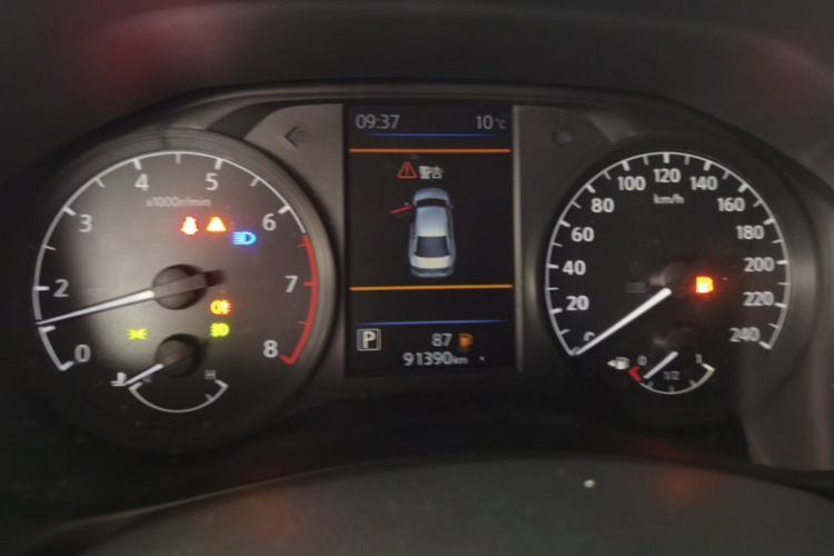 Used Nissan Teana 2021 2.0L XL Comfort Edition Odometer Close Up